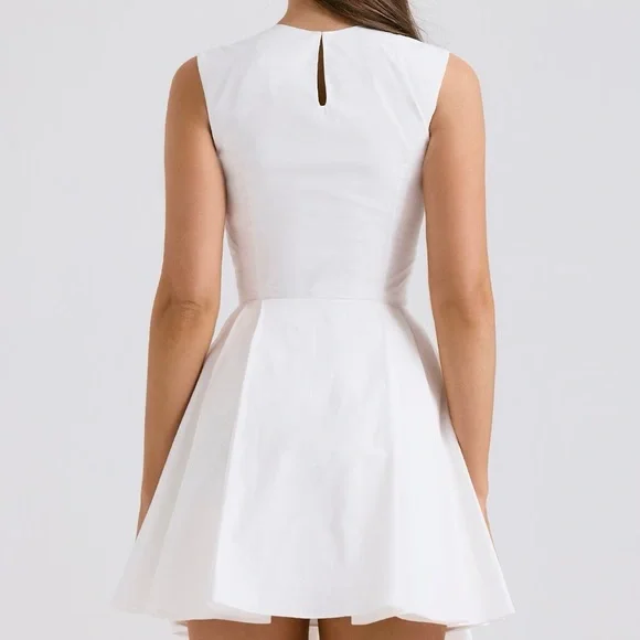 Brand New- House of CB Claretta White Pleated Cotton Mini Dress in White 🕊️